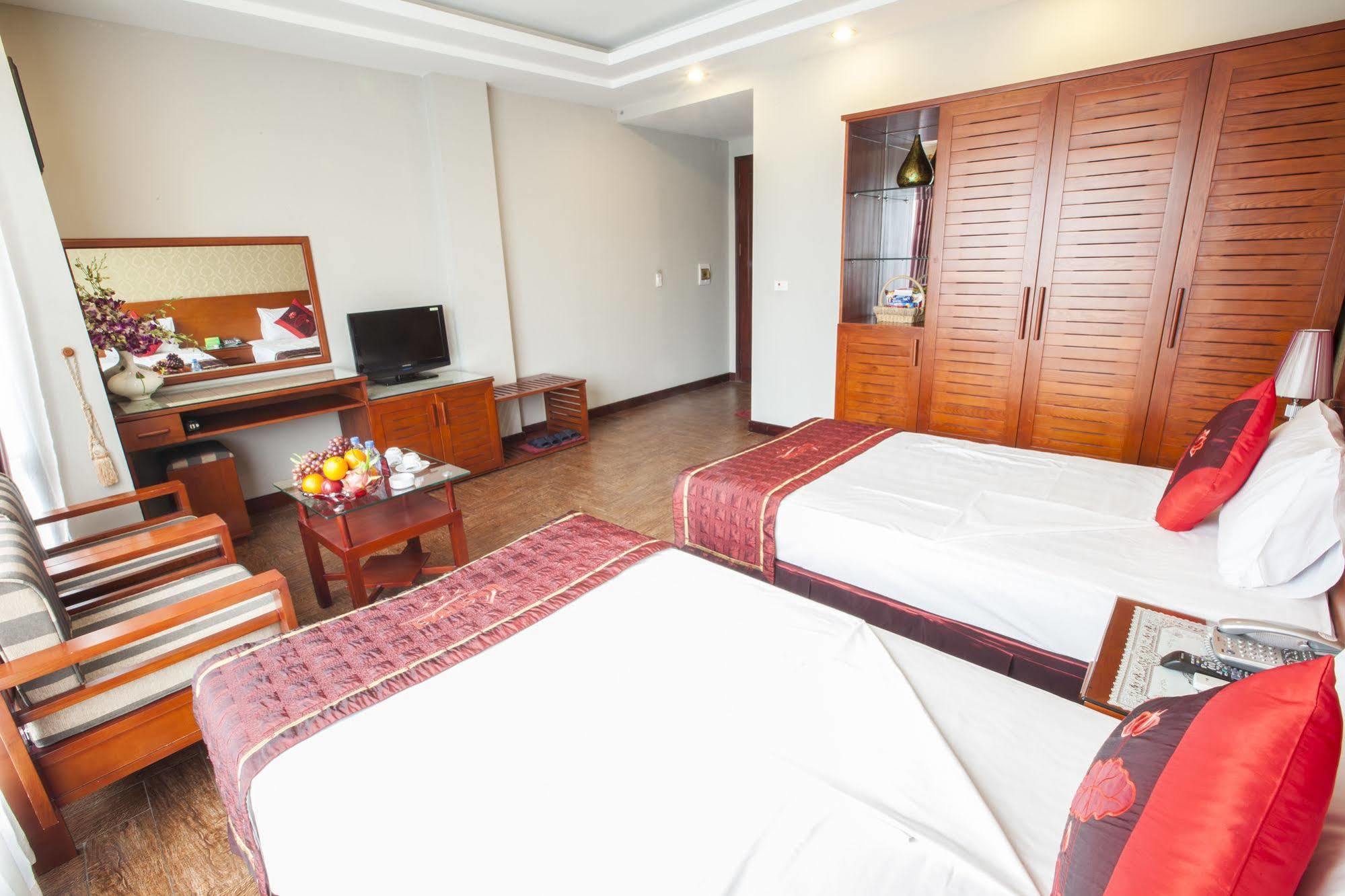 Sen Hotel - Managed By Sen Hotel Group Hanoi Exteriör bild